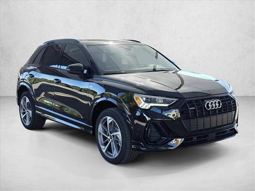 2025 Audi Q3 Premium 45 TFSI S line quattro Tiptronic