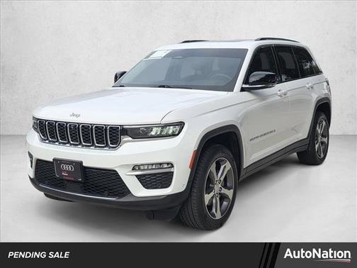 Bright White Clearcoat 2023 Jeep Grand Cherokee Limited SUV