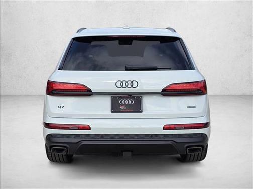 2026 Audi Q7 55 Premium Plus