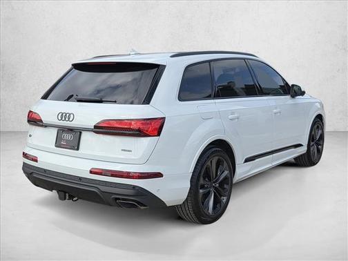 2026 Audi Q7 55 Premium Plus