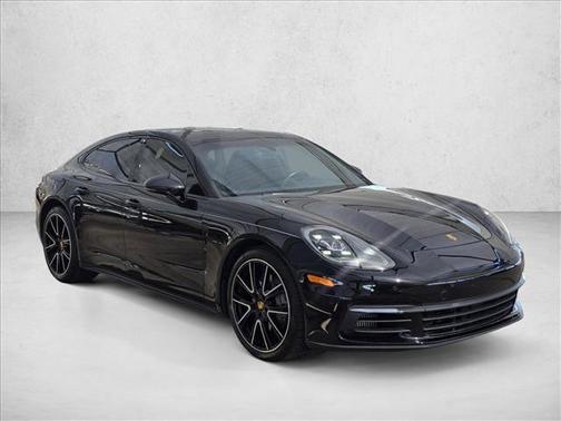 2018 Porsche Panamera 4S