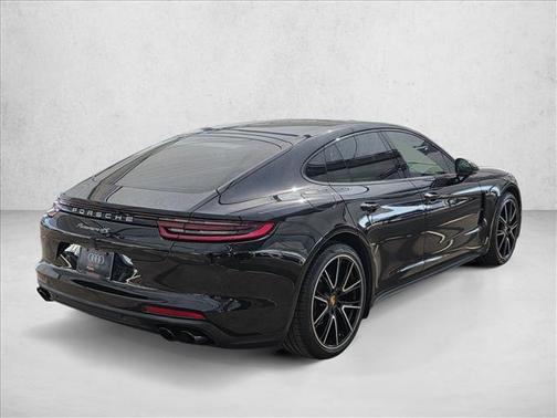 2018 Porsche Panamera 4S