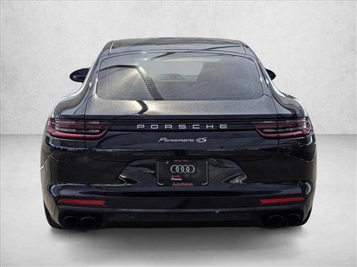 2018 Porsche Panamera 4S