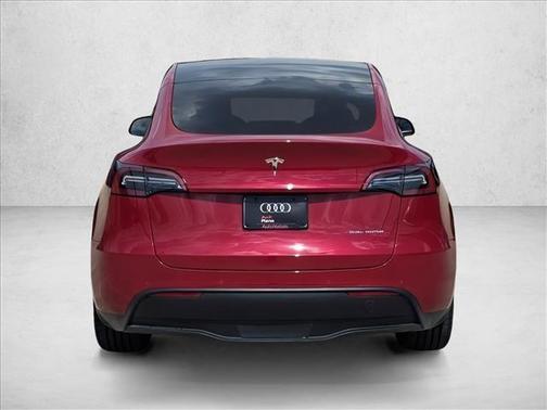 2022 Tesla Model Y Long Range Dual Motor All-Wheel Drive