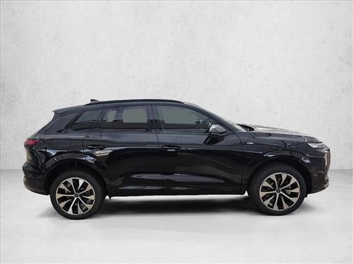 Mythos Black Metallic 2026 Audi Q3 TFSI quattro S tronic