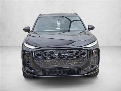 Mythos Black Metallic 2026 Audi Q3 TFSI quattro S tronic