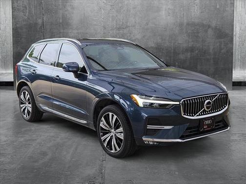 2022 Volvo XC60 B5 Inscription
