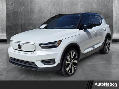 2021 Volvo XC40 Recharge Pure Electric P8