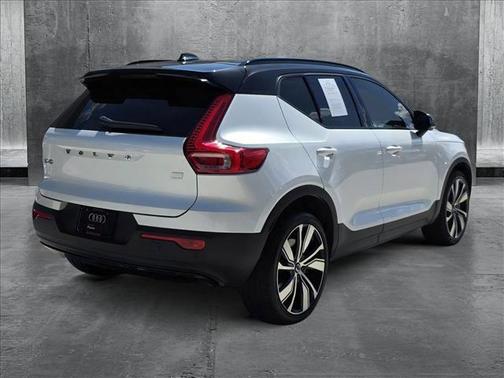 2021 Volvo XC40 Recharge Pure Electric P8