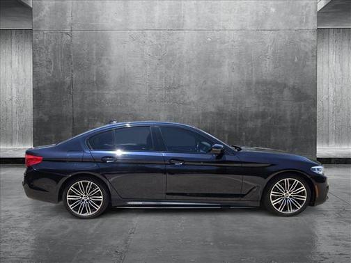 2019 BMW 530 530i