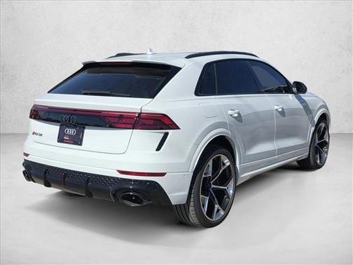 Carrara White 2026 Audi RS Q8 4.0T