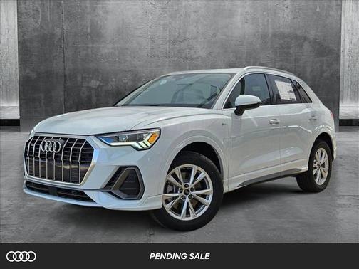 2025 Audi Q3 Premium 45 TFSI S line quattro Tiptronic