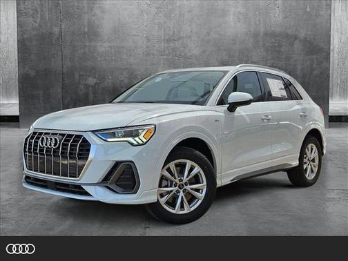 2025 Audi Q3 Premium 45 TFSI S line quattro Tiptronic