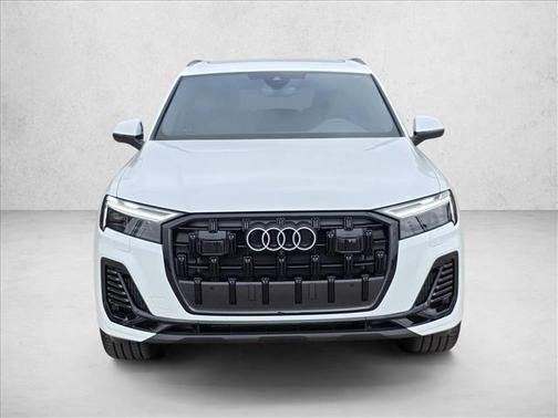 2026 Audi Q7 55 Premium Plus