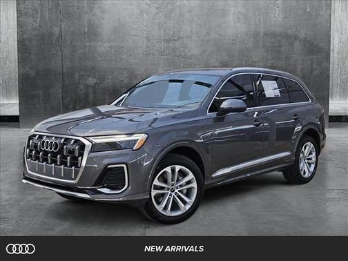2025 Audi Q7 45 Premium