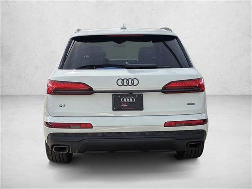 Glacier White Metallic 2026 Audi Q7 45 Premium