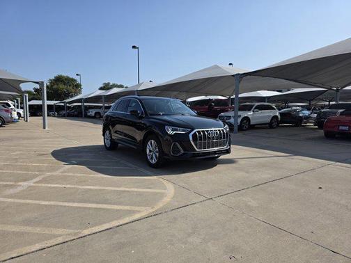 2025 Audi Q3 Premium 45 TFSI S line quattro Tiptronic