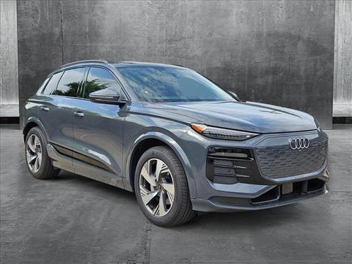 2025 Audi Q6 e-tron Prestige quattro