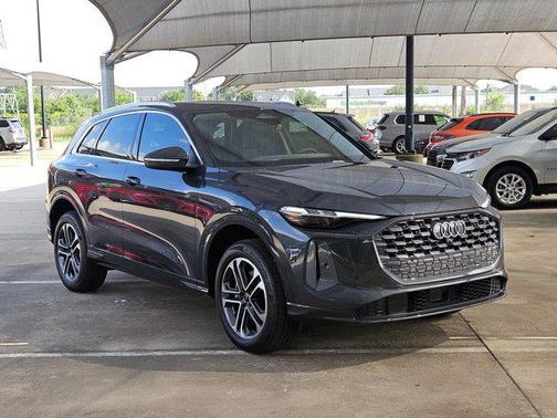 2025 Audi Q5 Premium Plus