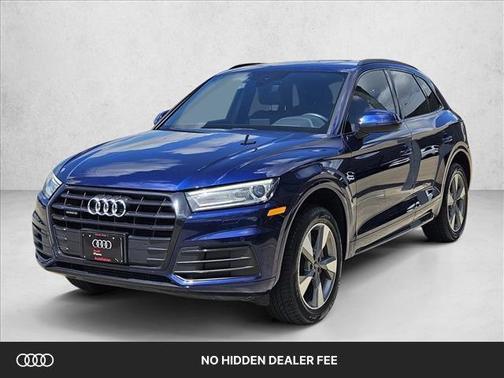 Navarra Blue Metallic 2020 Audi Q5 45 Titanium Premium