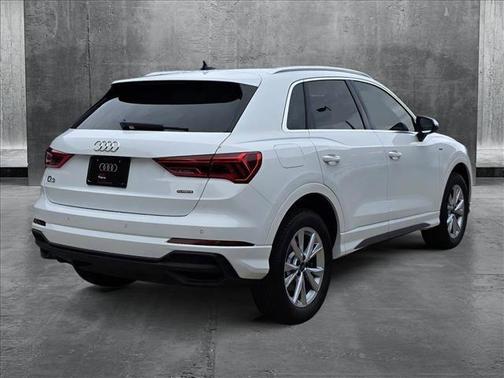 2025 Audi Q3 Premium 45 TFSI S line quattro Tiptronic