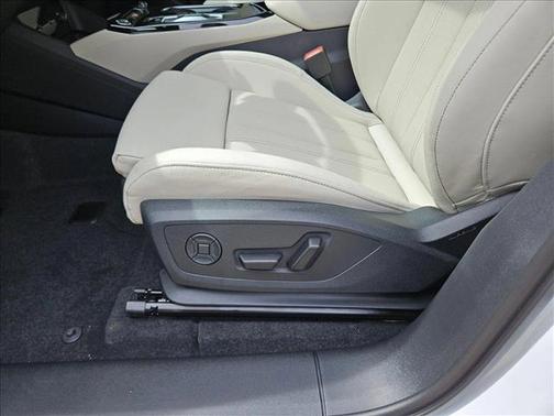 2025 Audi Q6 e-tron Premium Plus