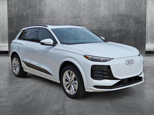 2025 Audi Q6 e-tron Premium Plus