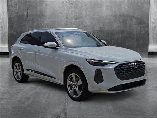 2025 Audi Q5 Premium Plus