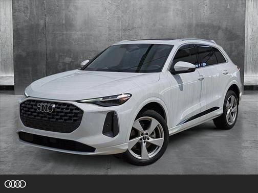 2025 Audi Q5 Premium Plus