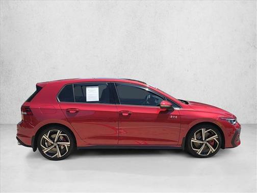 Kings Red Metallic 2025 Volkswagen Golf GTI 2.0T SE DSG