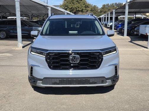 2023 Honda Pilot Touring 8-Passenger