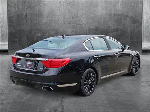 2015 Kia K900 Luxury
