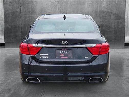 2015 Kia K900 Luxury