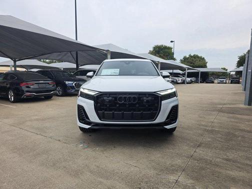 2025 Audi Q7 55 Premium Plus
