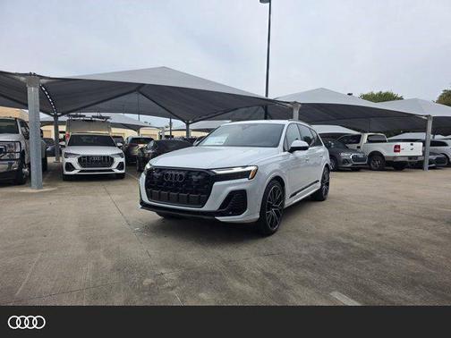 2025 Audi Q7 55 Premium Plus