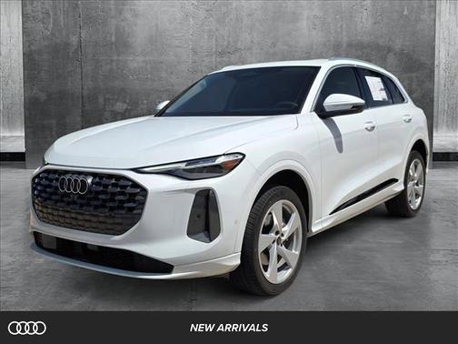 2025 Audi Q5 Premium Plus