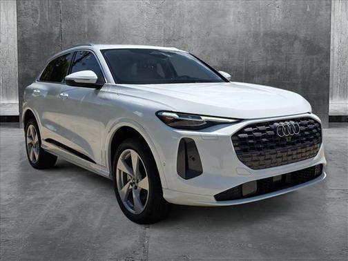 2025 Audi Q5 Premium Plus