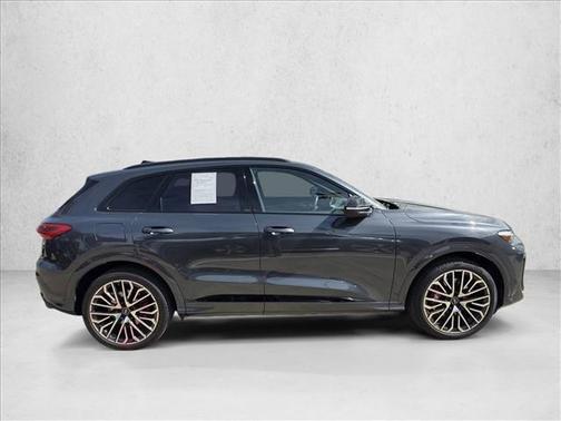 2025 Audi SQ5 3.0T Premium Plus