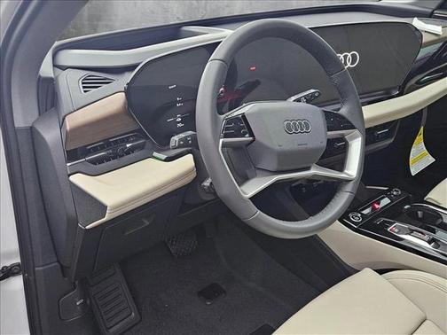 2025 Audi Q6 e-tron Premium Plus quattro