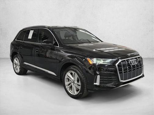 2023 Audi Q7 45 Premium