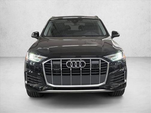 2023 Audi Q7 45 Premium