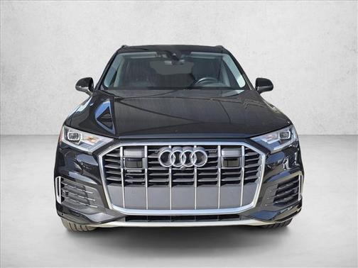 2023 Audi Q7 45 Premium