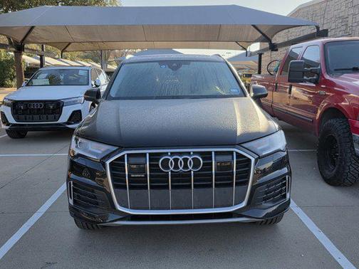 2023 Audi Q7 45 Premium
