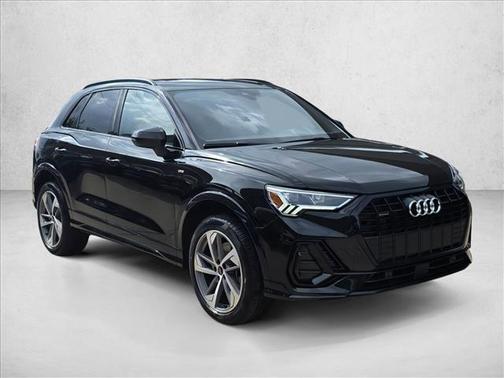 2025 Audi Q3 Premium 45 TFSI S line quattro Tiptronic