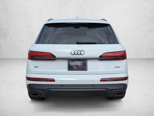 Glacier White Metallic 2026 Audi Q7 55 Premium Plus