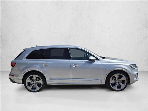 2022 Audi Q7 55 Prestige