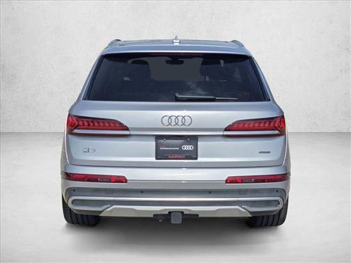2022 Audi Q7 55 Prestige