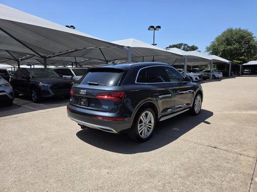2018 Audi Q5 2.0T Premium Plus
