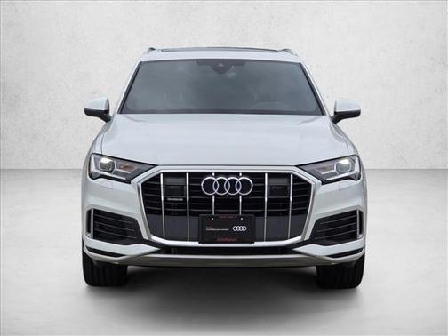 2023 Audi Q7 45 Premium