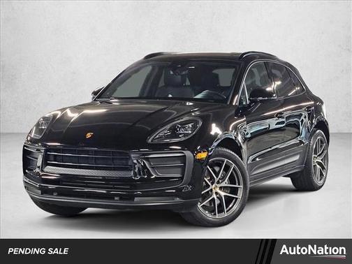2022 Porsche Macan AWD